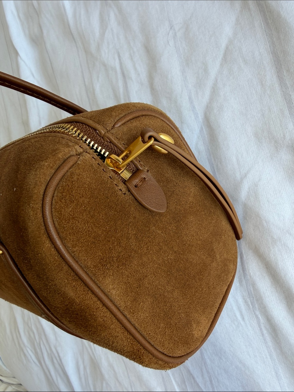 Madewell brioche mini shoulder bag in suede - Picture 3 of 9